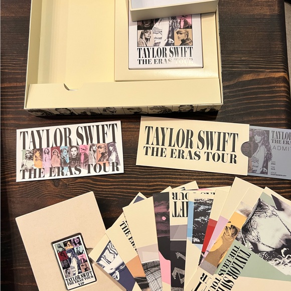 Taylor Swift Eras Tour 2024 VIP Box Complete - Picture 3 of 9